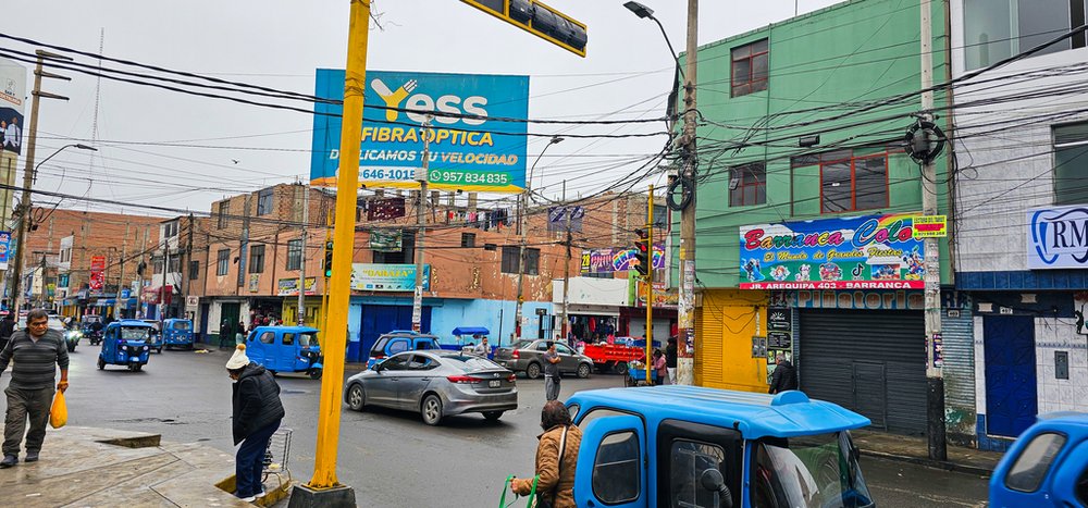 zatłoczone miasto w Peru